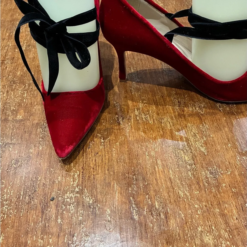 Manolo Blahnik Red Velvet Pointed-Toe Flats with Black Lace-Up Trim - Picture 8 of 8